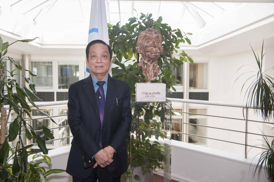 ���ʰ�ί���ܲ����˰ݵ�����ǰ�ĺ�����