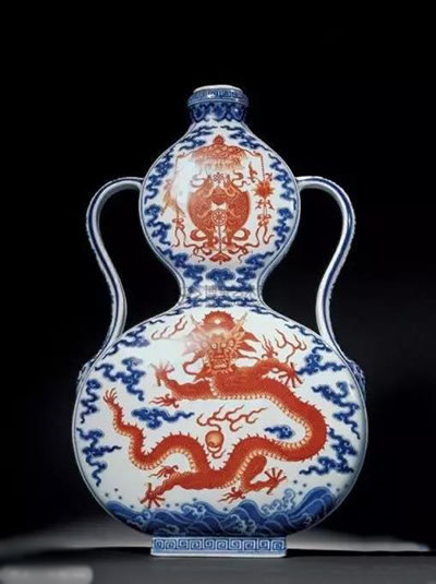 ��Ǭ¡���Ųʹ���������ͼ˫��ƿ